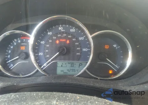 2015 Toyota Corolla Le z USA, uszkodzony, nr VIN 2T1BURHE5FC370635